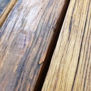 Medium Reclaimed Wood Finish